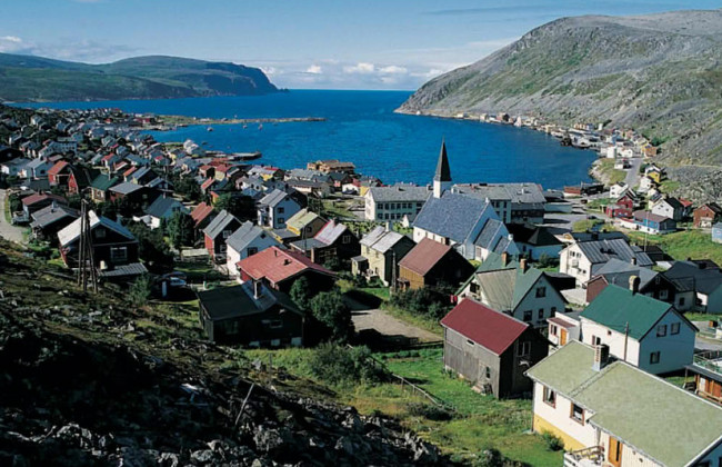 Народжувалося 10 дітей на рік — у норвезькому селі почали платити 8400 євро за дитину