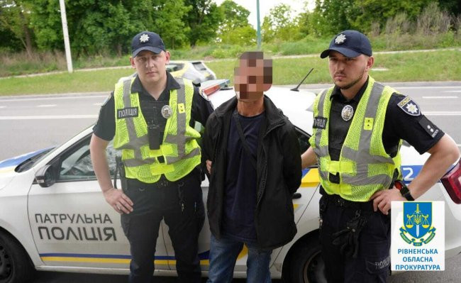 В Ровенской области злоумышленник напал на работницу почты и украл средства