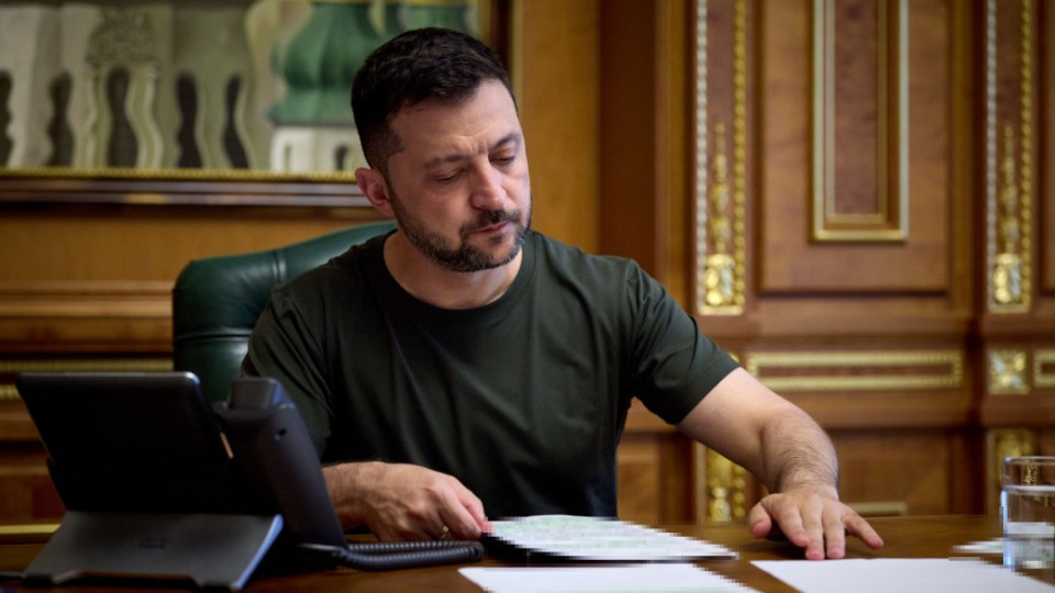 Володимир Зеленський повідомив, що обговорив свій законопроект про НАБУ і САП із партнерами та представниками Верховної Ради