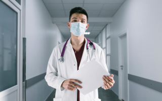 Володимир Зеленський підписав закон про обов’язкову військову підготовку студентів-медиків як офіцерів запасу