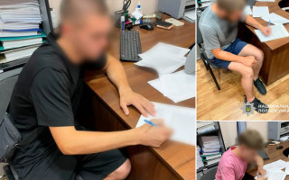 В Киеве задержали группу парней, которые избивали прохожих на Крещатике