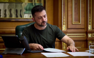 Володимир Зеленський повідомив, що обговорив свій законопроект про НАБУ і САП із партнерами та представниками Верховної Ради