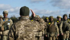 Зарплаты военным в тылу могут значительно повысить, - депутат Руслан Горбенко