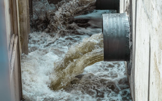 У Миколаївський водогін почали подавати воду: коли відновлять водопостачання