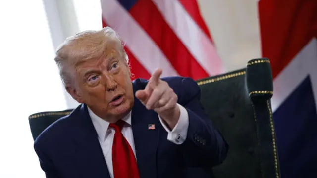 Трамп резко отреагировал на угрозы Медведева войной – «скажите ему, пусть следит за словами»