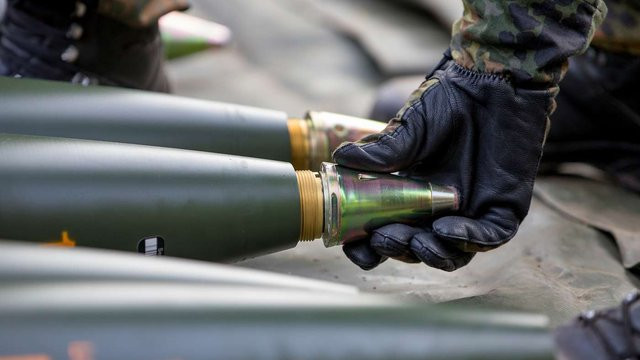 Правительство упростило производство и поставку боеприпасов и взрывчатых веществ для Сил обороны