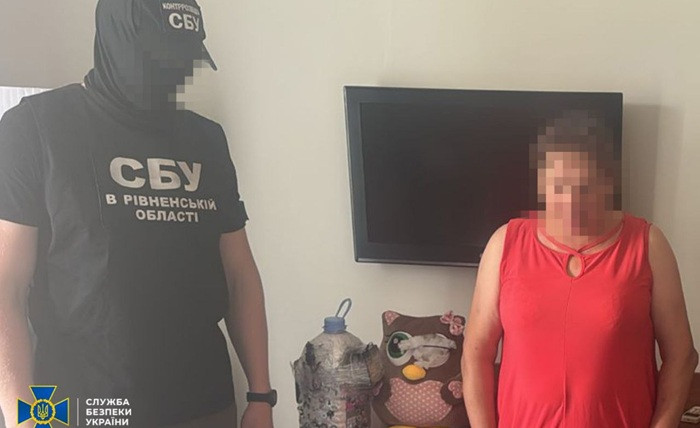 Планировала взорвать гостиницу: в Ровно оставили под стражей 49-летнюю агентку РФ