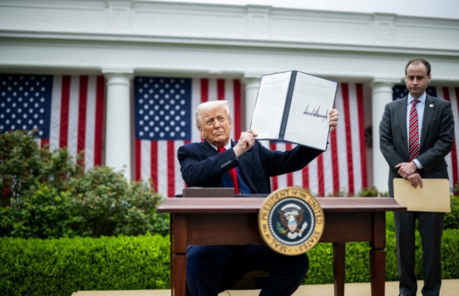 США объявили о новых тарифах для десятков стран