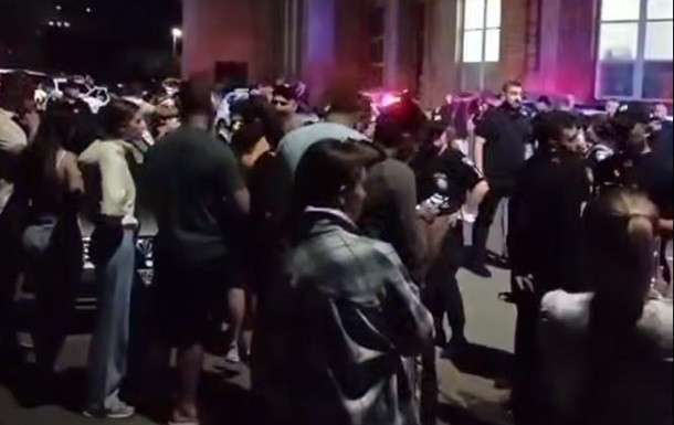 Стадион стал временным пунктом сбора военнообязанных — Винницкий ТЦК прокомментировал стычки возле «Локомотива»