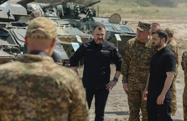 Командующий Нацгвардией отстранил фигурантов коррупционной схемы на закупках БПЛА и средств РЭБ — МВД