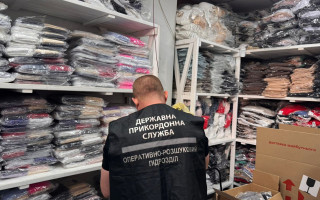 В Луцке продавали контрабандную одежду из Китая – дело передано в суд