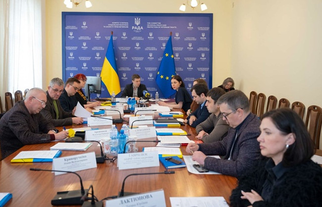 Оклади у НАБУ, НАЗК, АРМА та БЕБ будуть рахувати в орудних величинах — комітет рекомендував законопроект до прийняття