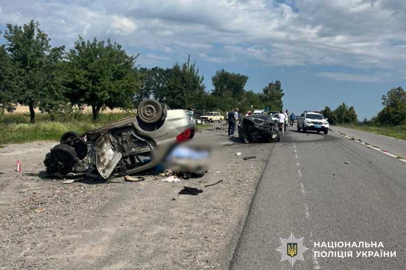 На Вінниччині сталась смертельна – ЗАЗ перекинувся після зіткнення з Opel