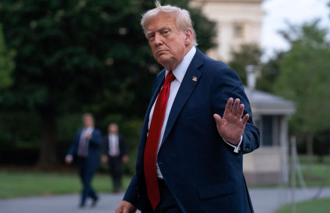 Трамп угрожает Индии тарифами из-за российской нефти и называет падение цен на энергоносители путем остановки Путина