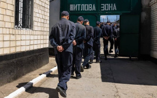 Засуджений за ухилення від призову просив застосувати до нього інститут звільнення від відбування покарання для проходження військової служби – що вирішив Верховний Суд
