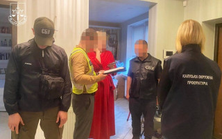 На Франковщине руководитель АО «Сегежа Украина» передала имущество предприятия сыну и нанесла ущерб более чем на 46 млн — прокуратура