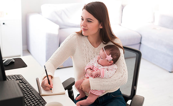 В Украине некоторые женщины могут получить 3600 гривен помощи: что для этого нужно