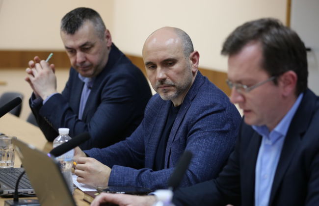 ВККС избрала секретарем первой палаты Сергея Чумака, а кандидатура Руслана Мельника на секретаря второй палаты не набрала голосов