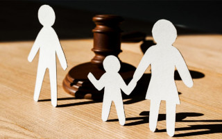 Позбавлення батьківських прав допускається тоді, коли змінити ставлення батьків до виховання дитини неможливо — суд