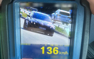 У Києві водій BMW гнав по місту зі швидкістю 136 км за годину – фото