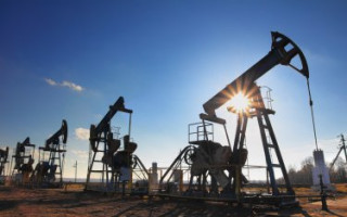 Индийские государственные НПЗ приостановили закупку российской нефти после тарифов Трампа, — Bloomberg