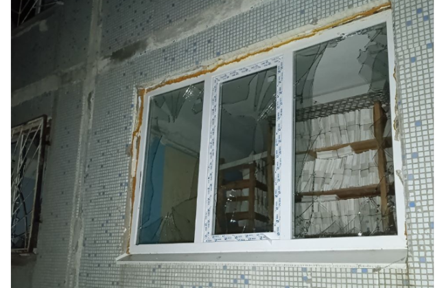 На Днепропетровщине из-за обстрелов повреждено здание суда, фото