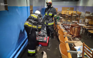 В Киевской области во время ливня затопило учебное заведение