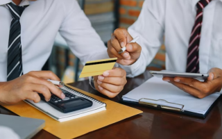 Зеленський підписав закон про заборону примусового стягнення боргів за кредитами для бізнесу, чиє майно в окупації