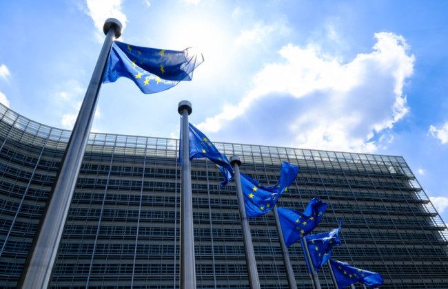 У Єврокомісії не беруться поки говорити про участь ЄС у переговорах США, Росії та України