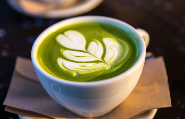 Матча под угрозой дефицита: TikTok и туристы повлекли за собой настоящий бум на японский чай