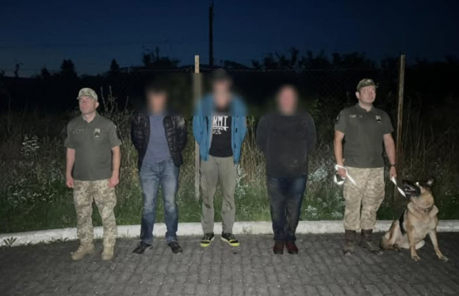 На Закарпатье со стрельбой задержали мужчин, которые пытались через горы перейти в Словакию
