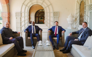 Мир можливий лише за умови поваги до суверенітету України, — Єрмак і Умєров зустрілися з Венсом у Британії