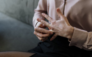 Как расторгнуть брак с пленным или без вести пропавшим – объяснение