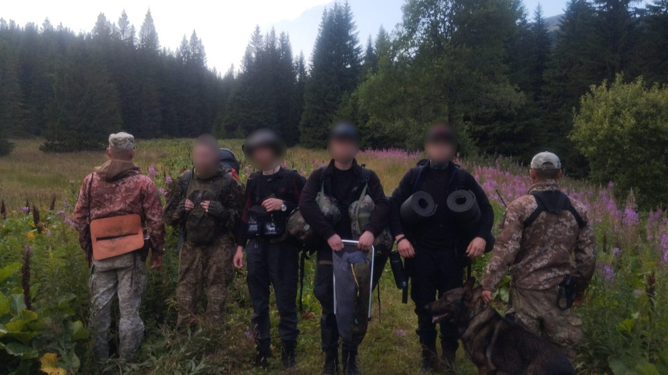 Пограничный пес выследил и задержал нелегалов на украинско-румынской границе