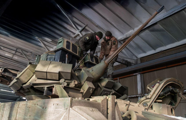 Во Львовской области предпринимателя подозревают в присвоении 700 тысяч гривен на ремонте бронетехники