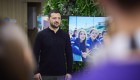 Владимир Зеленский поручил правительству снять ограничения на выезд для мужчин до 22 лет