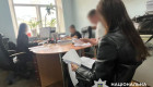 Уехала за границу, но за нее вели нотариальный бизнес в Украине – будут судить частного нотариуса и ее подругу