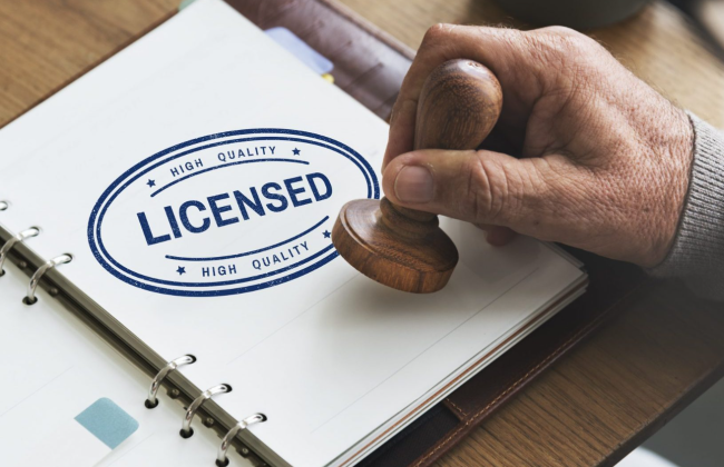 Переплата за лицензию — налоговая объяснила, когда и как можно вернуть деньги