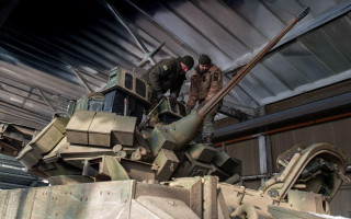 Во Львовской области предпринимателя подозревают в присвоении 700 тысяч гривен на ремонте бронетехники