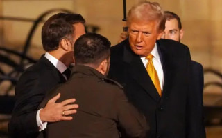 Трамп заявил, что территориальные вопросы Украины будет обсуждать только Зеленский