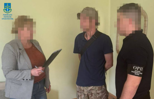 Во Львовской области отправили за решетку дельца, который подделал документы для призывников для пересечения границы