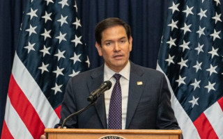 Трамп не считает встречу на Аляске уступкой для Путина — Рубио