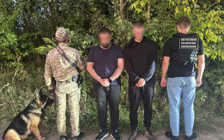 Трое мужчин пытались прорваться через украинско-словацкую границу с газовыми баллончиками и бокорезами