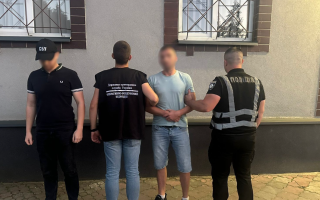 $12 тисяч за втечу на локомотиві — на Закарпатті помічник машиніста переправляв чоловіків до Румунії