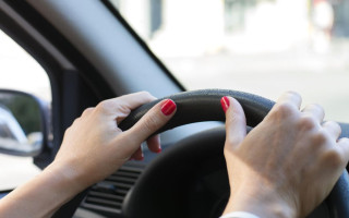 Водійку зобов’язали сплатити штраф через керування у стані сп’яніння, але вона подала апеляцію — що вирішив суд