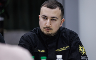Кабмін звільнив Давида Алояна з посади заступника міністра з питань стратегічних галузей промисловості