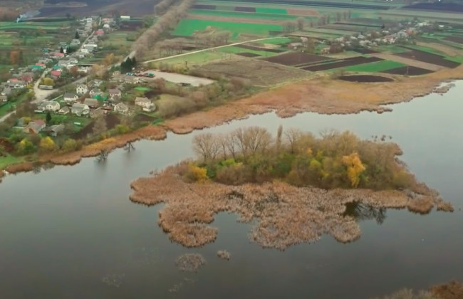 В Хмельницкой области у предприятия забрали землю на берегу Южного Буга: суд подтвердил незаконность аренды