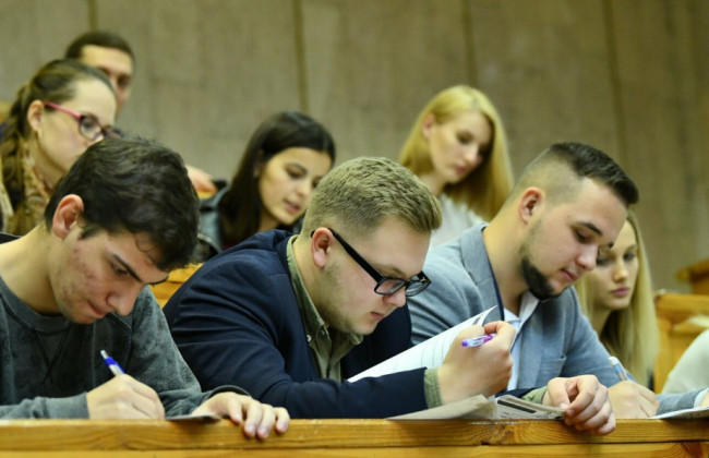 Студенти, які вийшли за строк освітньої програми, втратять право на відстрочку – законопроект