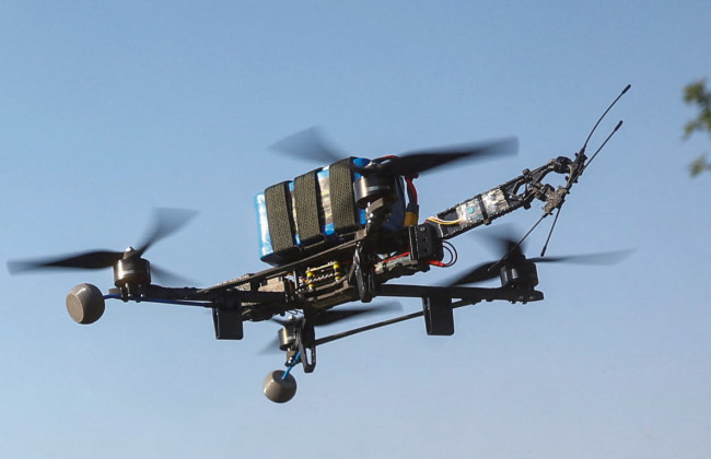 Литва научит детей с 8 лет собирать и пилотировать дроны для обороны от России