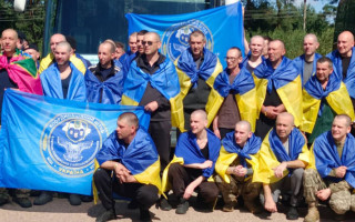 Україна повернула з російського полону 84 особи — військових та цивільних, фото
